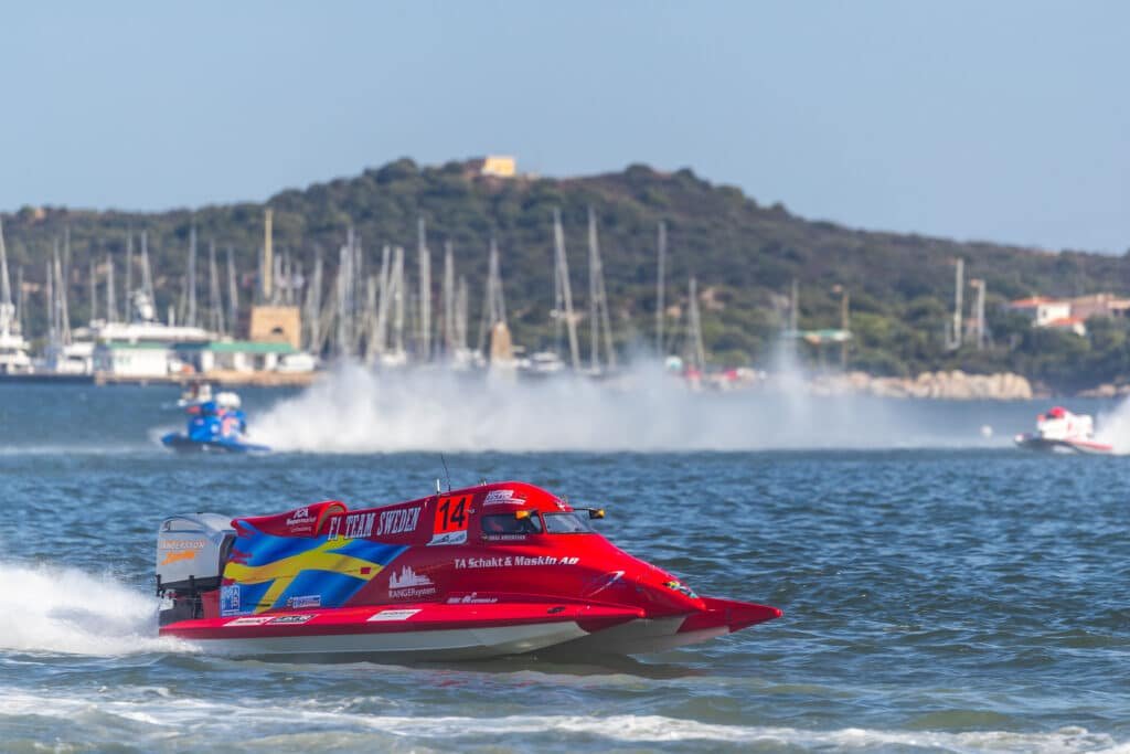 Powerboat Racing in the UAE