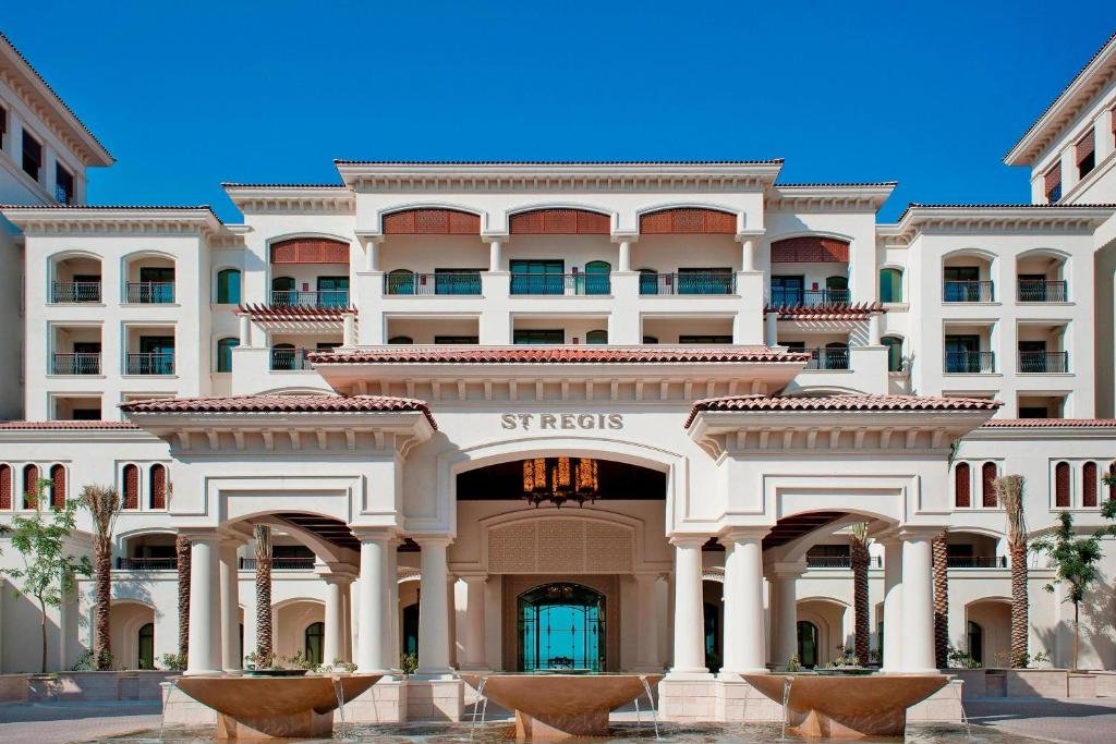 Top 20 Luxurious Hotels in the UAE