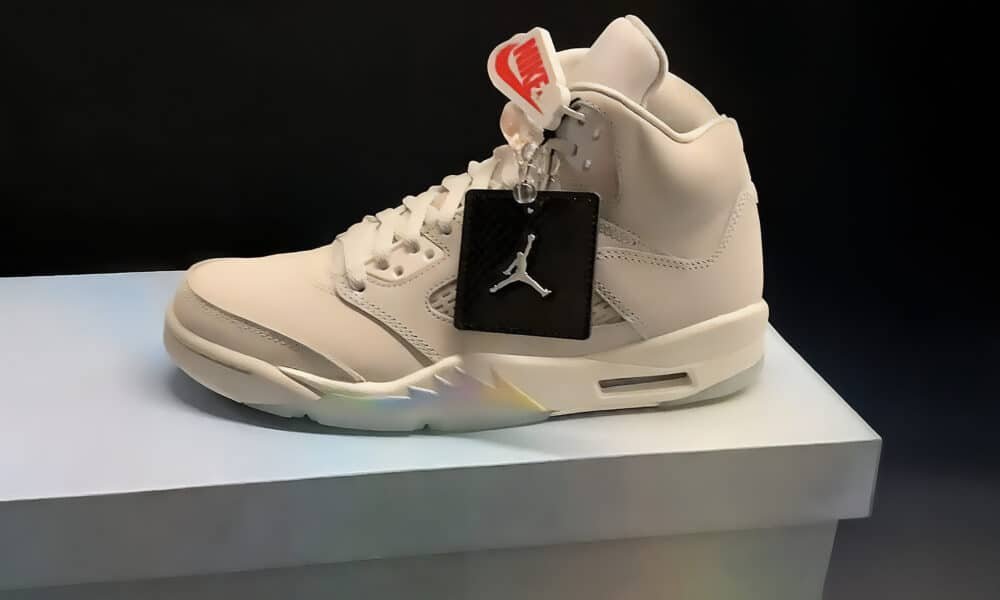 air jordan 5 year of the snake main