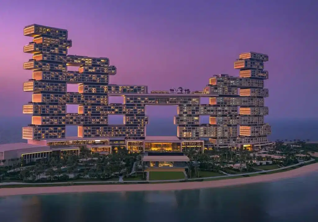 Atlantis Royal