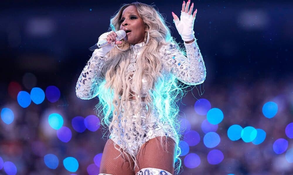 Mary J Blige is coming to Dubai