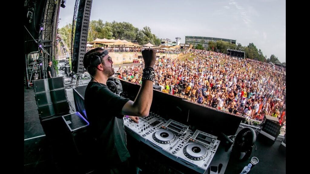 DJ Licious live at Tomorrowland