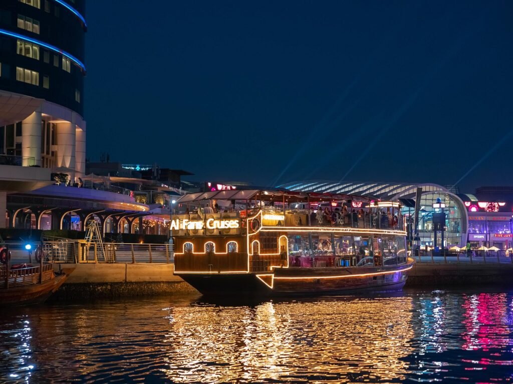 Al Faris Floating Restaurant on the Creek at Dubai Festival City
